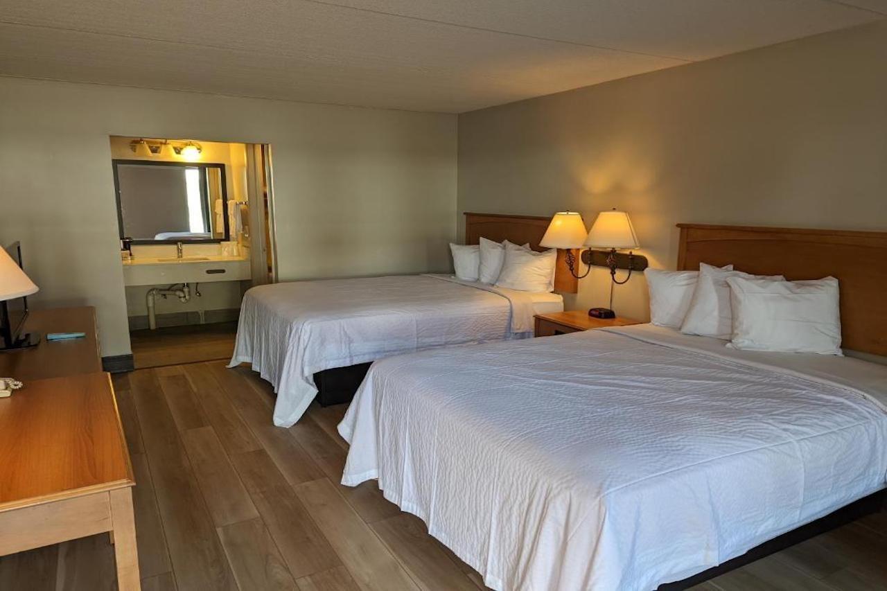 Days Inn By Wyndham Birch Run Exteriér fotografie