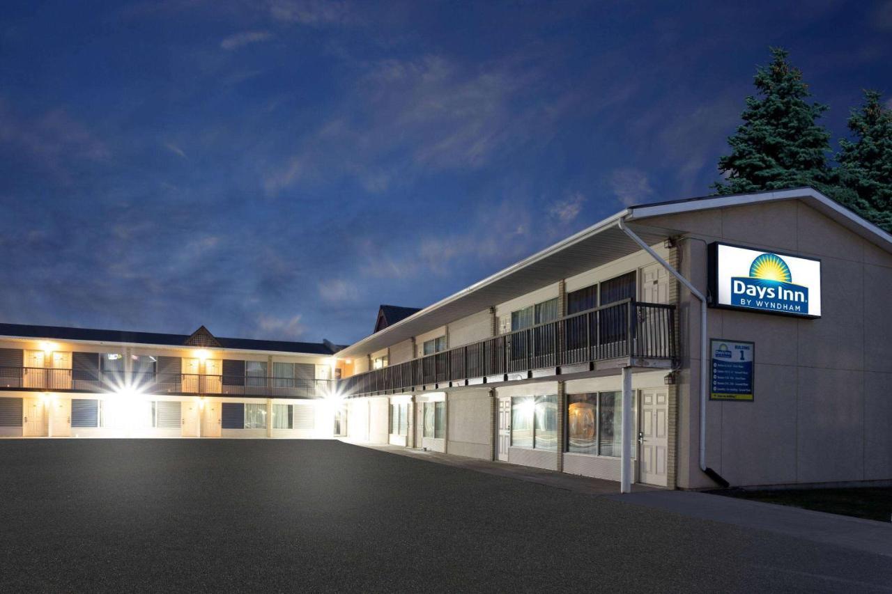 Days Inn By Wyndham Birch Run Exteriér fotografie