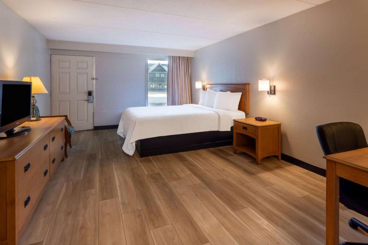Days Inn By Wyndham Birch Run Exteriér fotografie