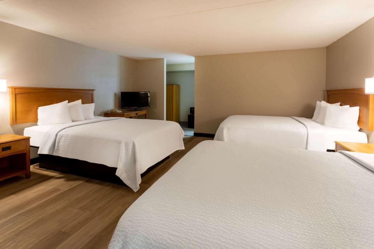 Days Inn By Wyndham Birch Run Exteriér fotografie